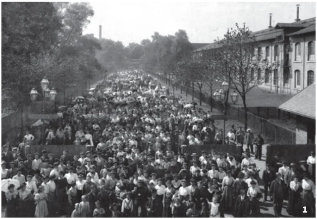 Une sortie de l’usine DMC à Mulhouse en 1907
