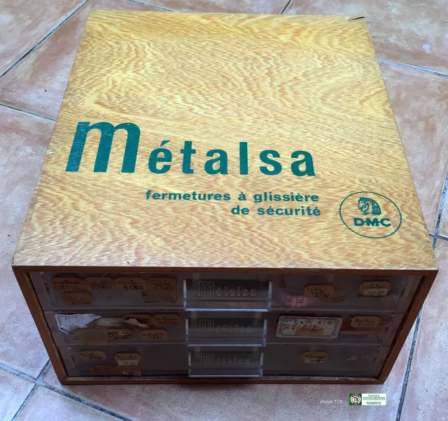 Meuble Métalsa pour mercerie DMC